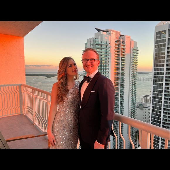 Aidan Mattox gorgeous sequin gown - Picture 3 of 6